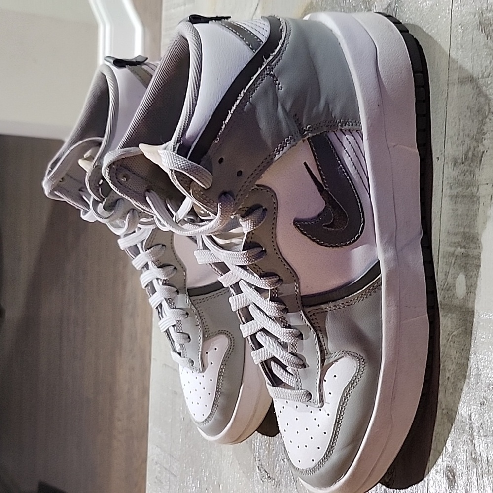 NIKE Dunk High (Women)